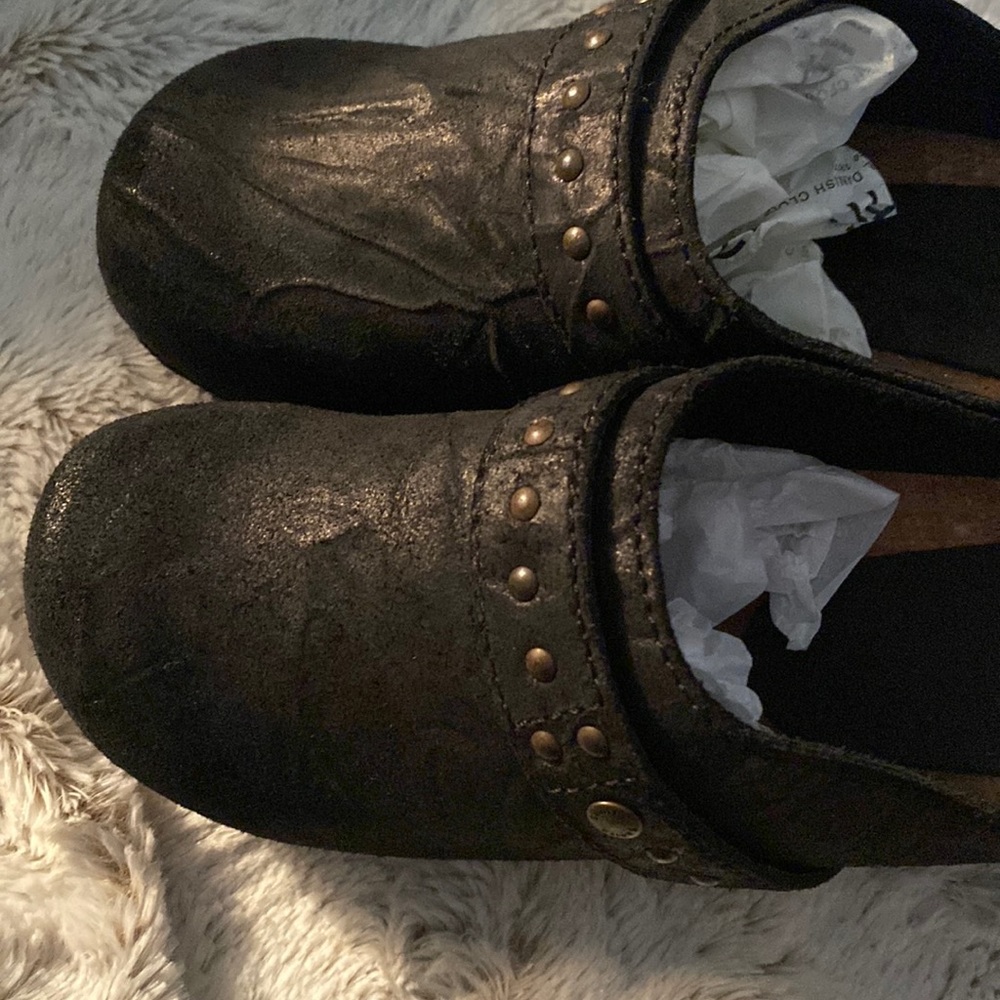 Clogs.38. Beautiful. Great  condition. Sanita Wood sole clogs